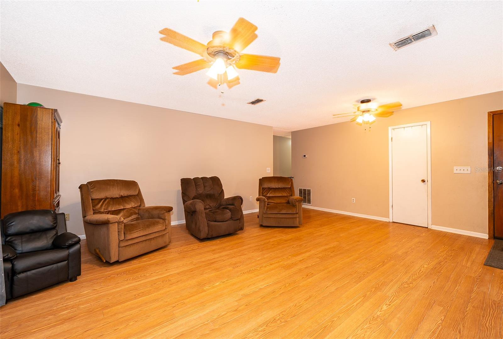 38851 FOREST DR, EUSTIS, FL, 32736
