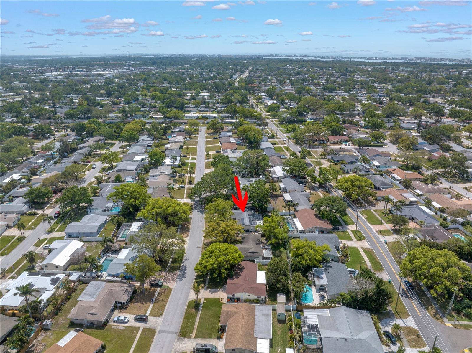 9044 LYNWOOD DR, SEMINOLE, FL, 33772