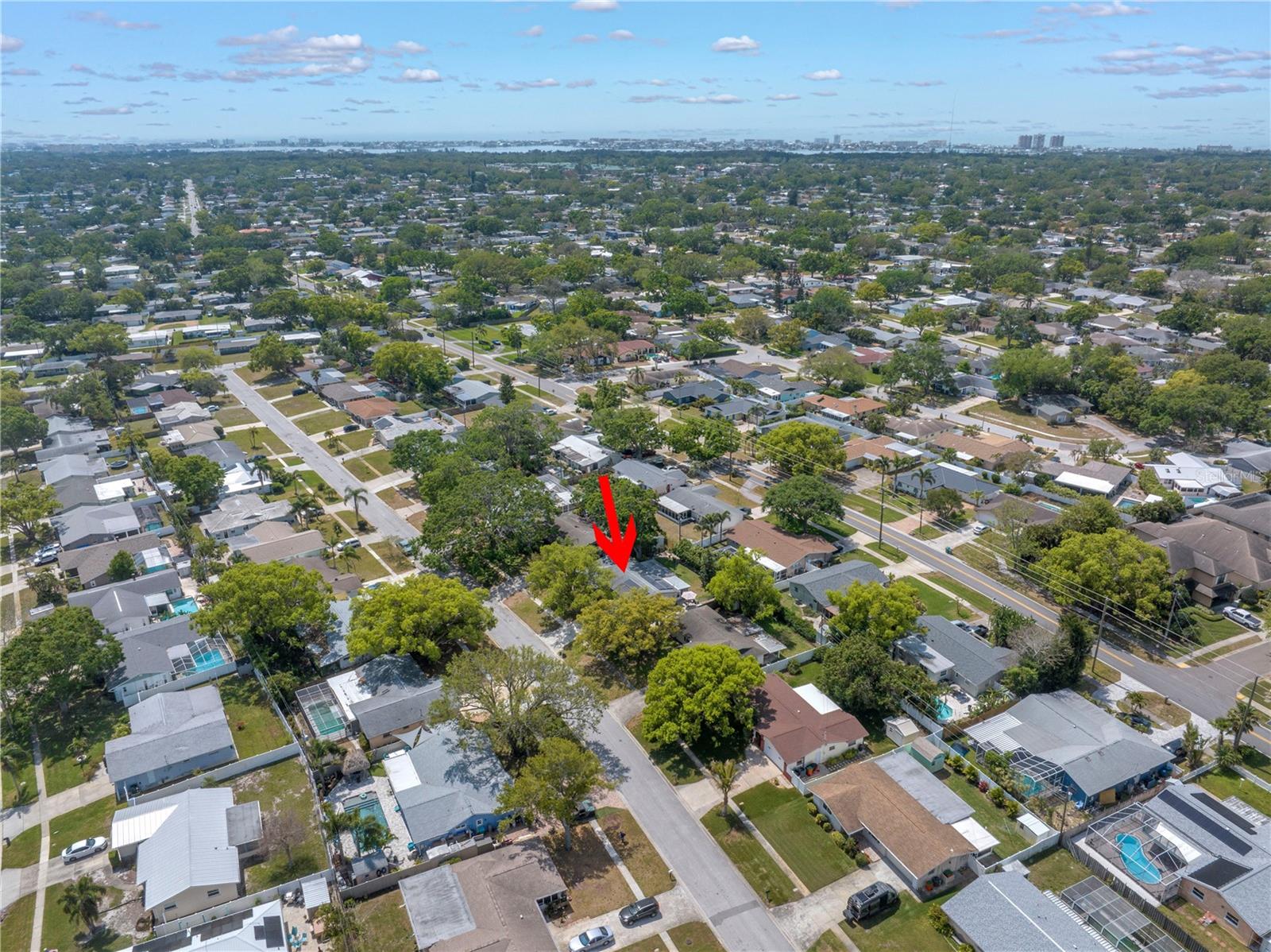 9044 LYNWOOD DR, SEMINOLE, FL, 33772