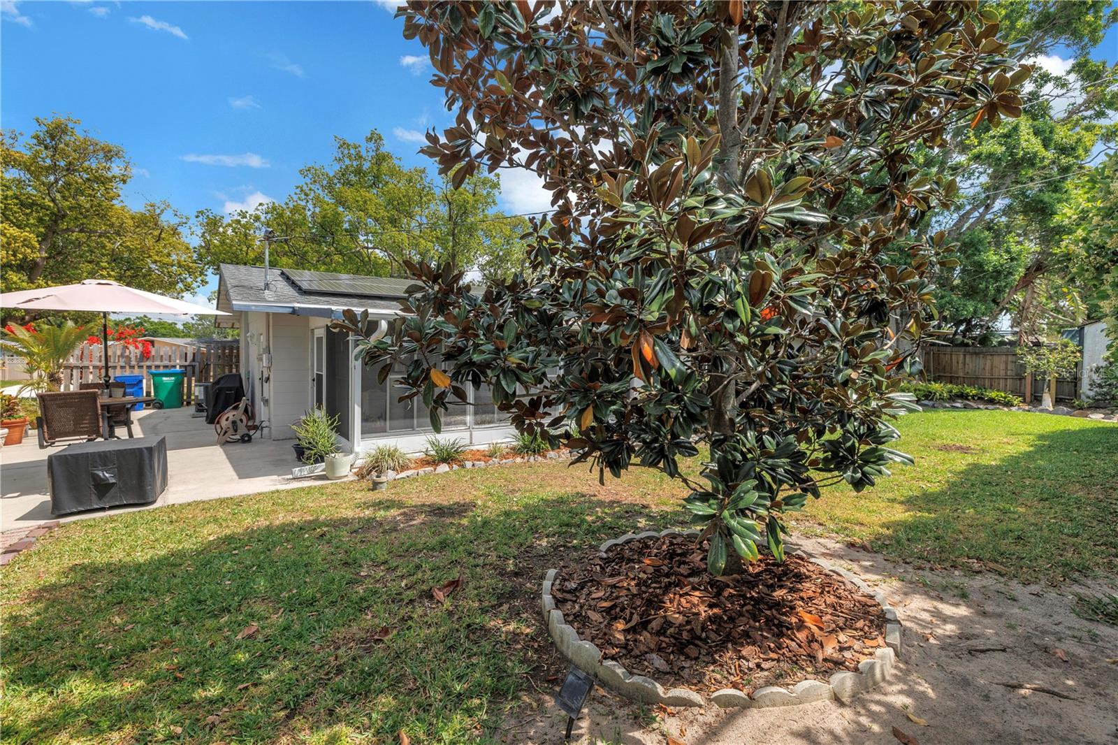 9044 LYNWOOD DR, SEMINOLE, FL, 33772