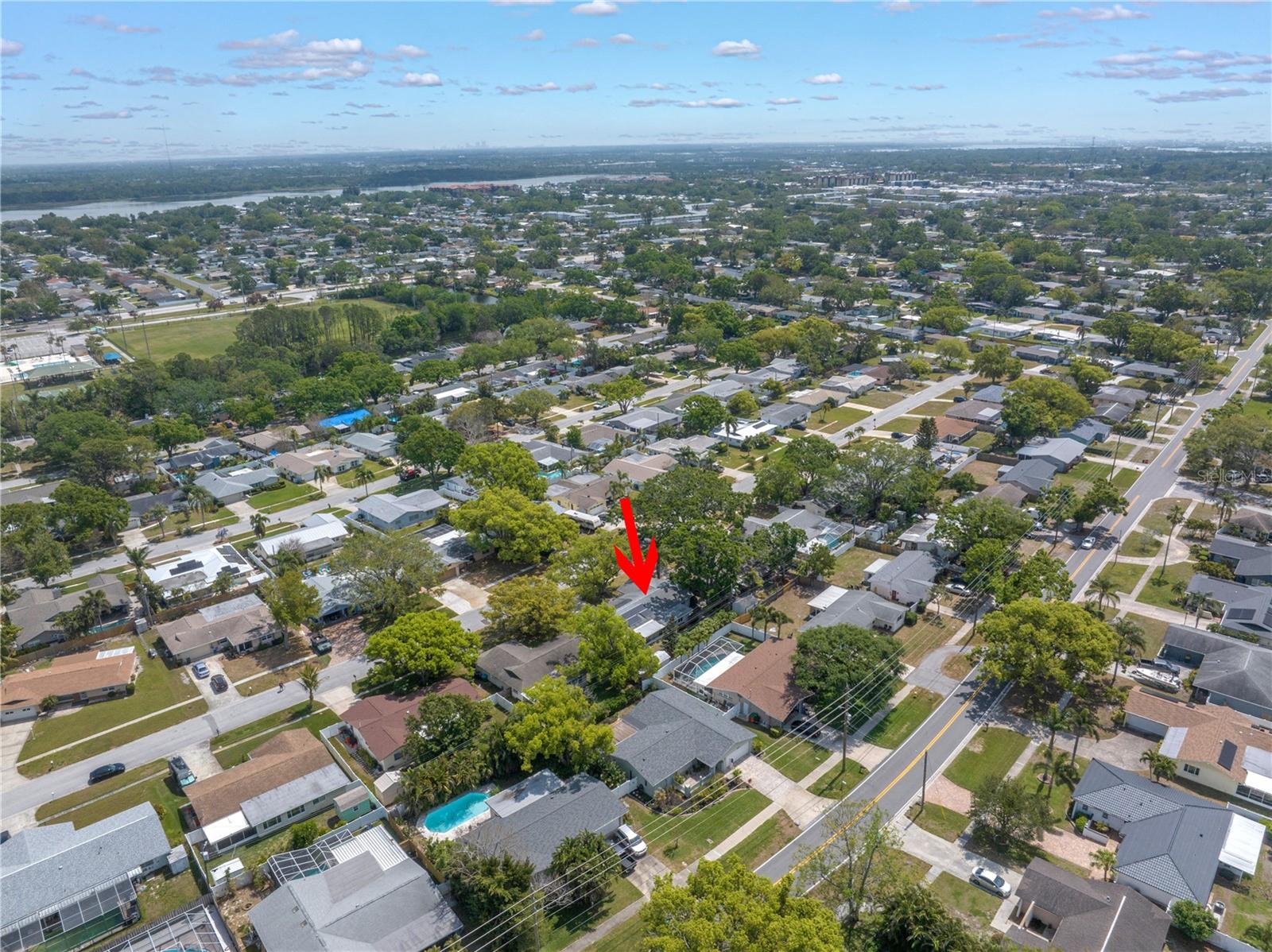 9044 LYNWOOD DR, SEMINOLE, FL, 33772