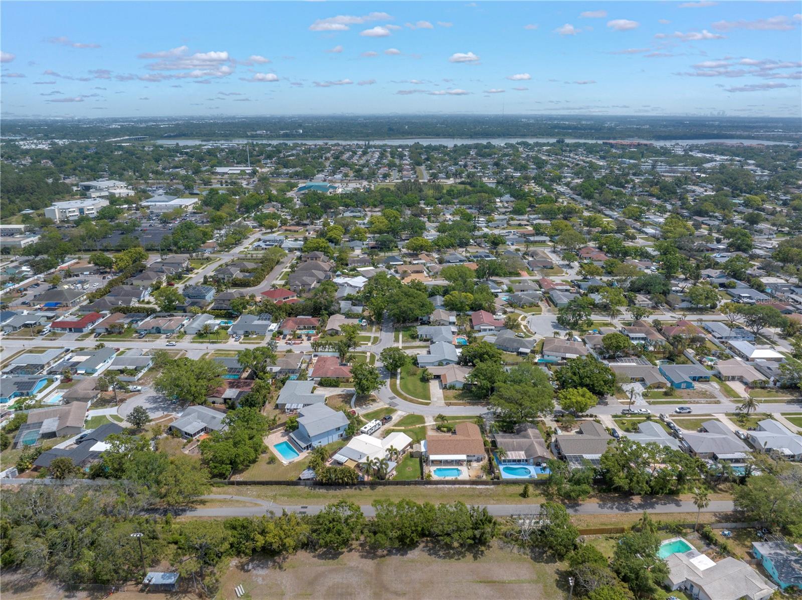9044 LYNWOOD DR, SEMINOLE, FL, 33772