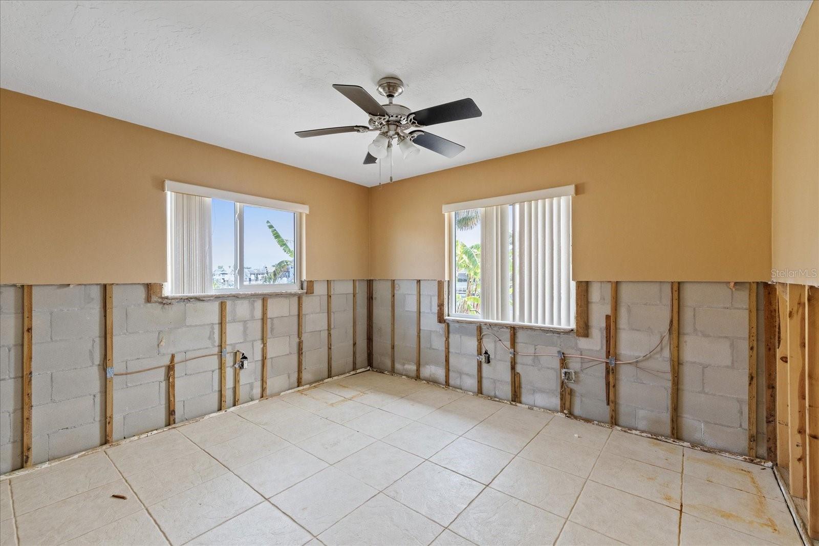 5000 SOUTHSHORE DR, NEW PORT RICHEY, FL, 34652