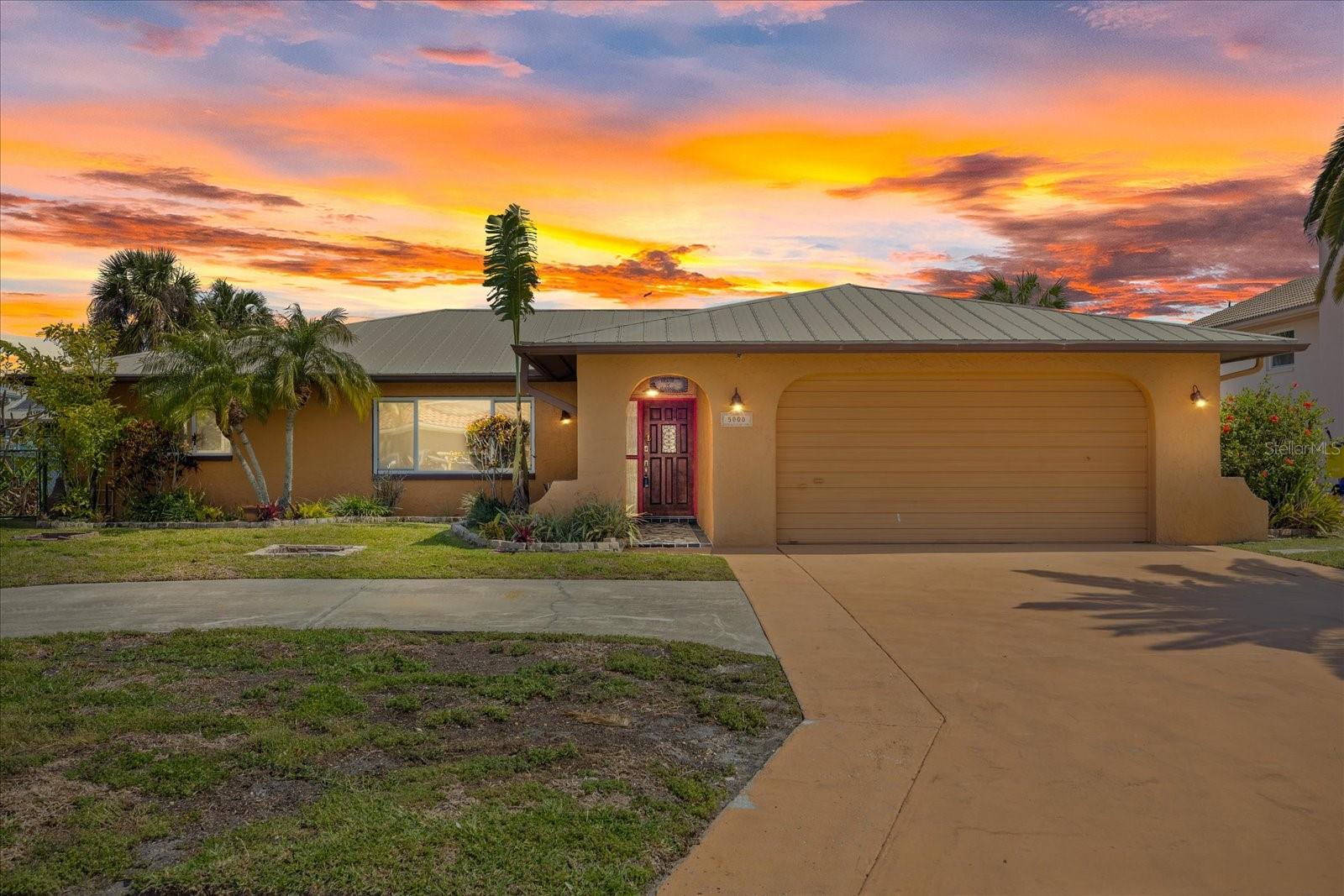 5000 SOUTHSHORE DR, NEW PORT RICHEY, FL, 34652