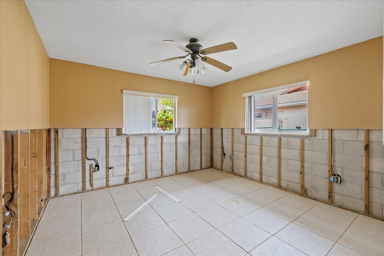 5000 SOUTHSHORE DR, NEW PORT RICHEY, FL, 34652