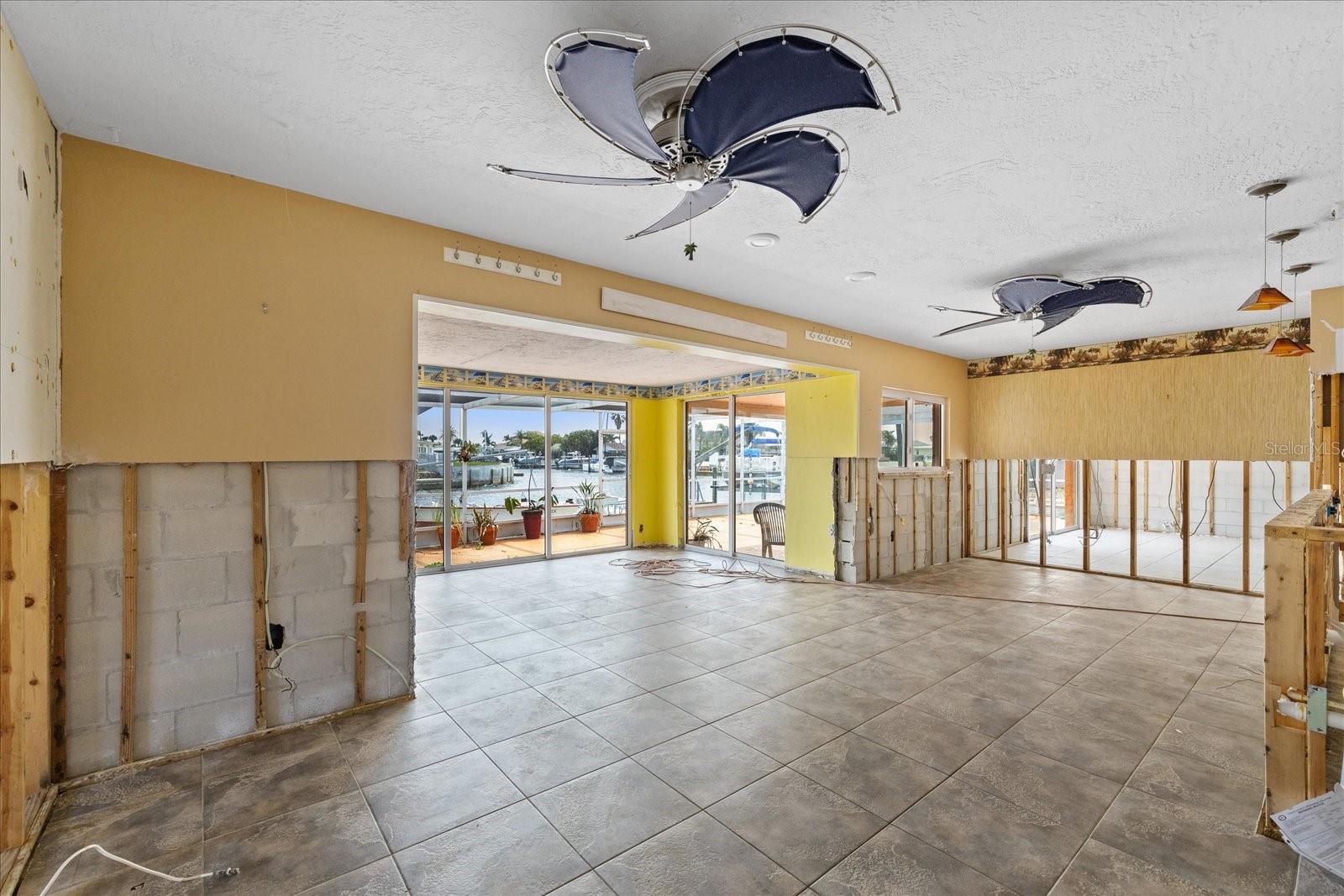 5000 SOUTHSHORE DR, NEW PORT RICHEY, FL, 34652