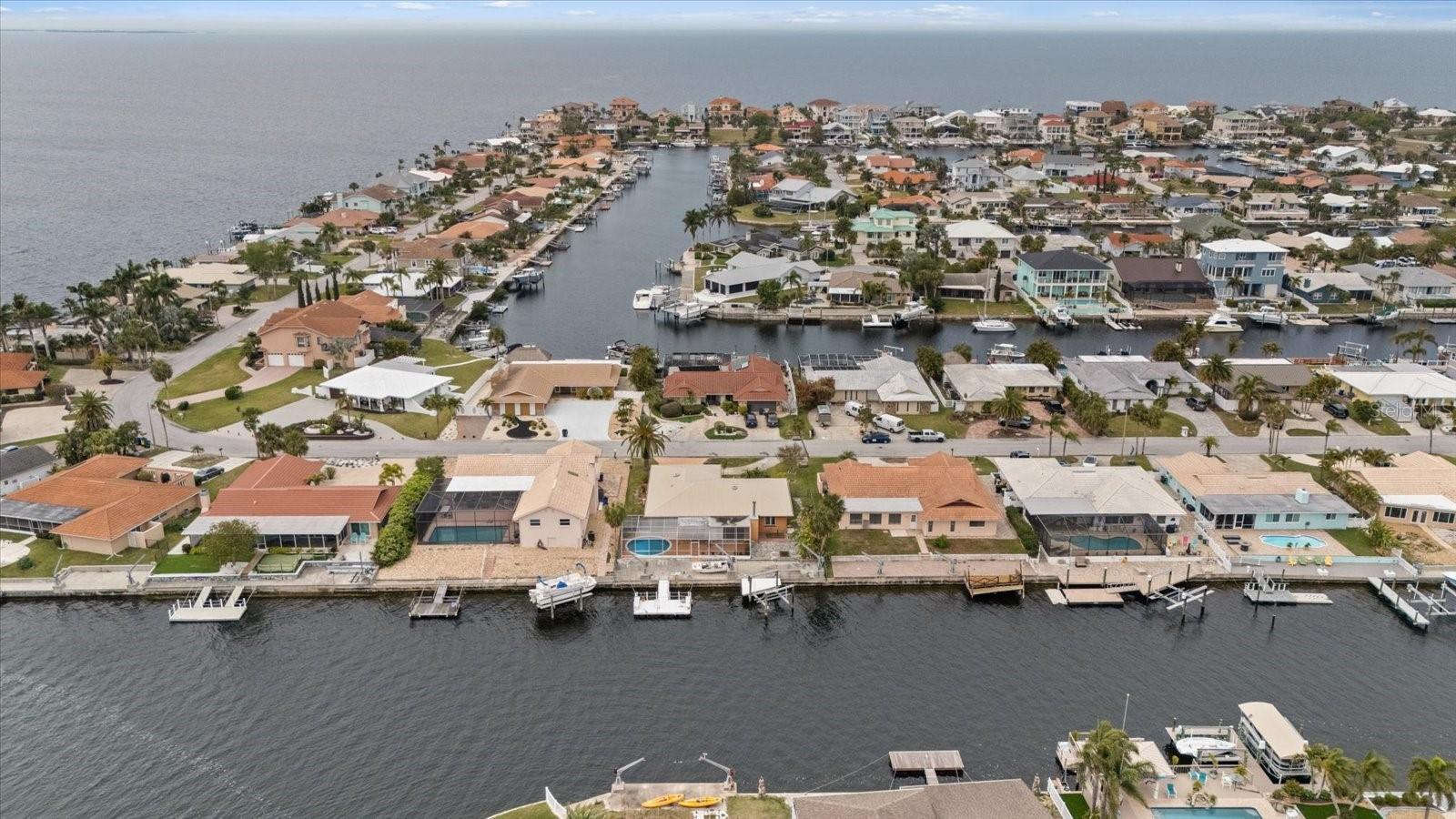 5000 SOUTHSHORE DR, NEW PORT RICHEY, FL, 34652