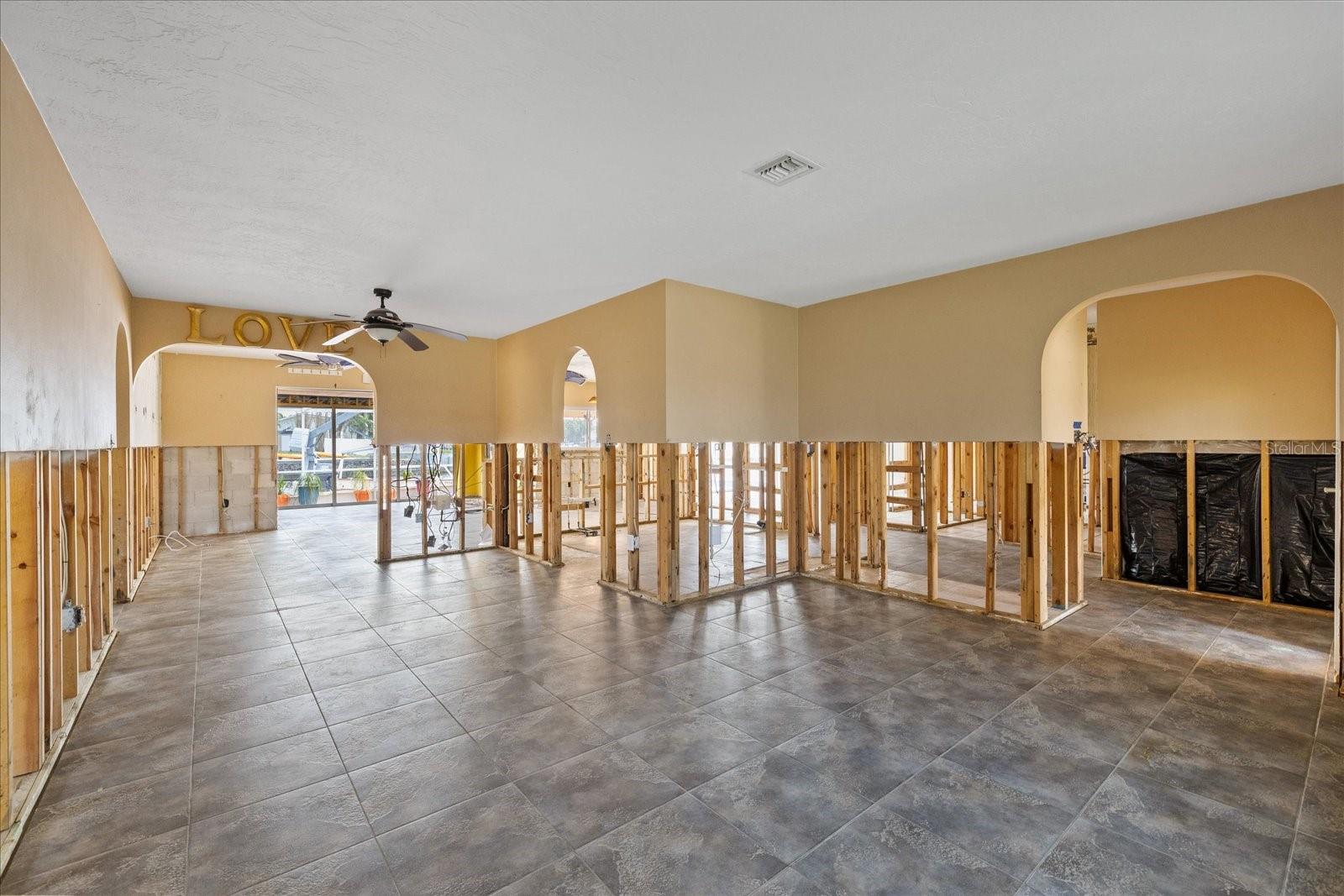5000 SOUTHSHORE DR, NEW PORT RICHEY, FL, 34652