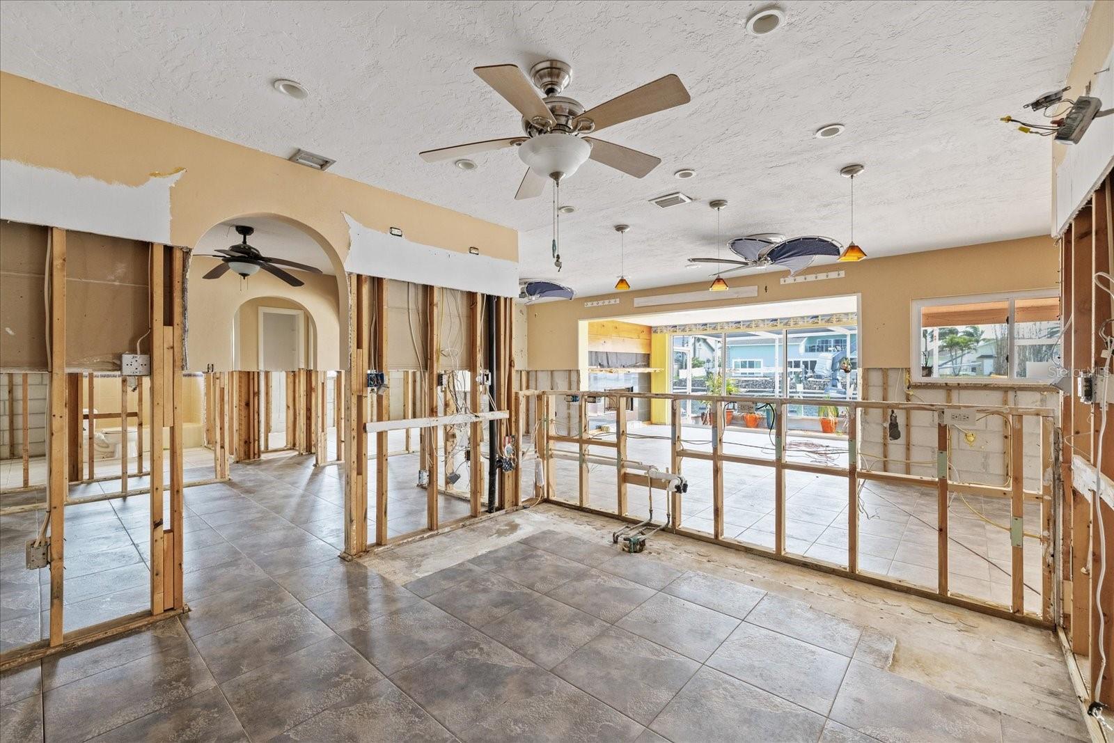 5000 SOUTHSHORE DR, NEW PORT RICHEY, FL, 34652