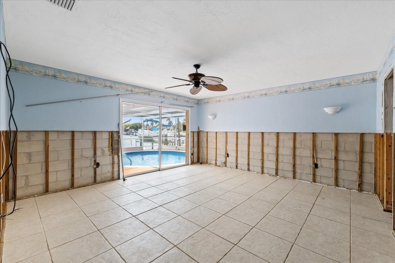 5000 SOUTHSHORE DR, NEW PORT RICHEY, FL, 34652
