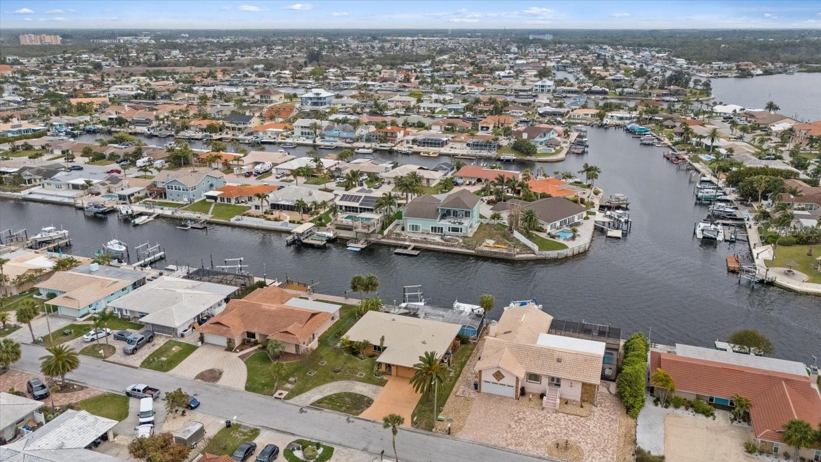 5000 SOUTHSHORE DR, NEW PORT RICHEY, FL, 34652