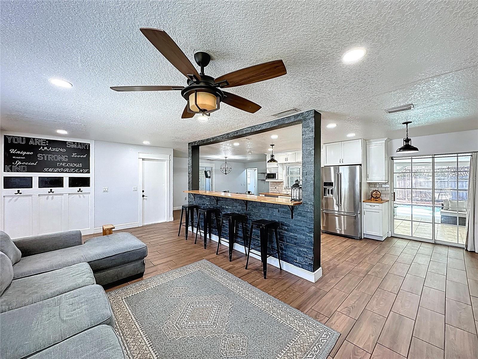 600 SWALLOW DR, CASSELBERRY, FL, 32707