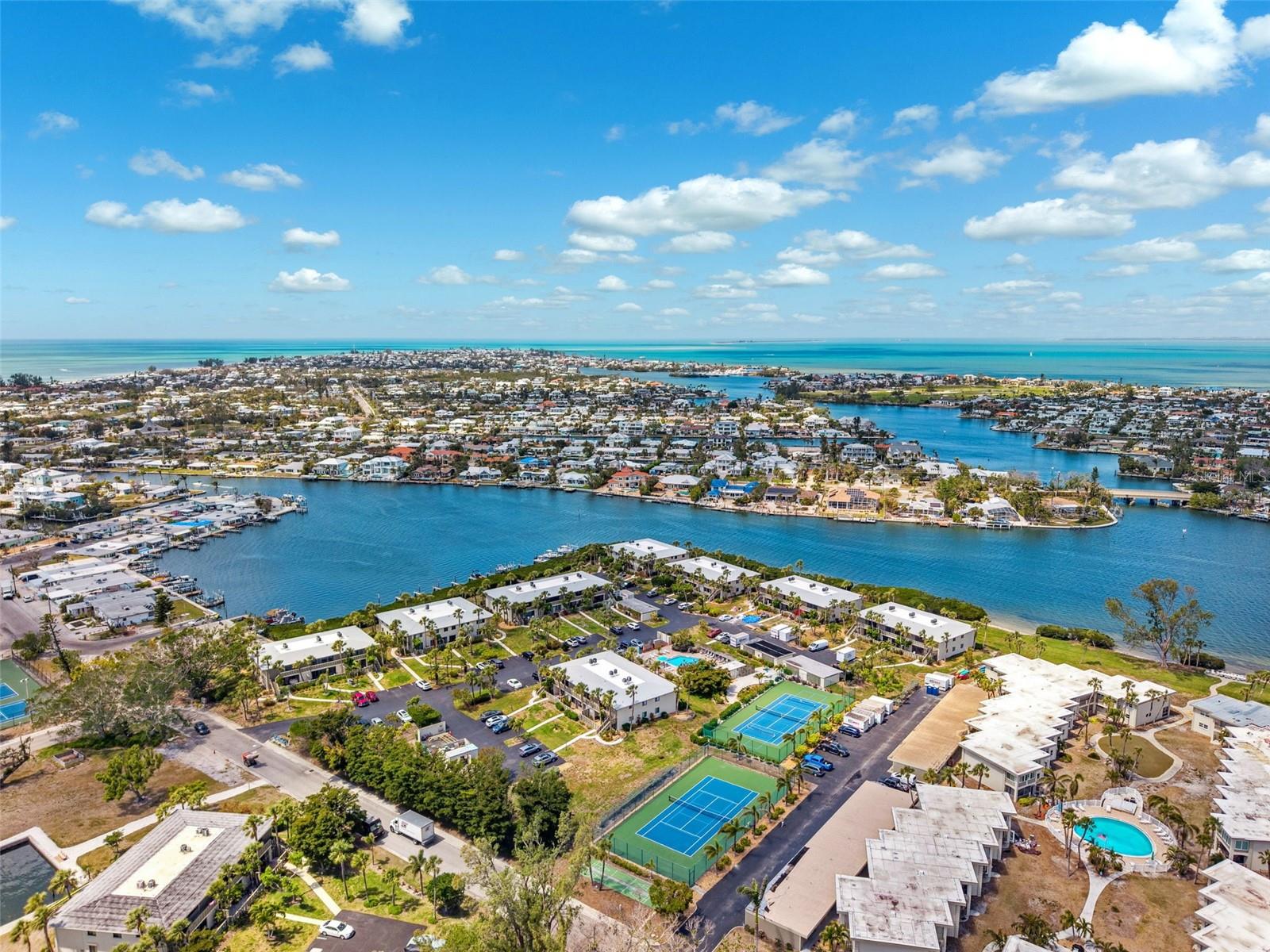 438 62ND ST, HOLMES BEACH, FL, 34217