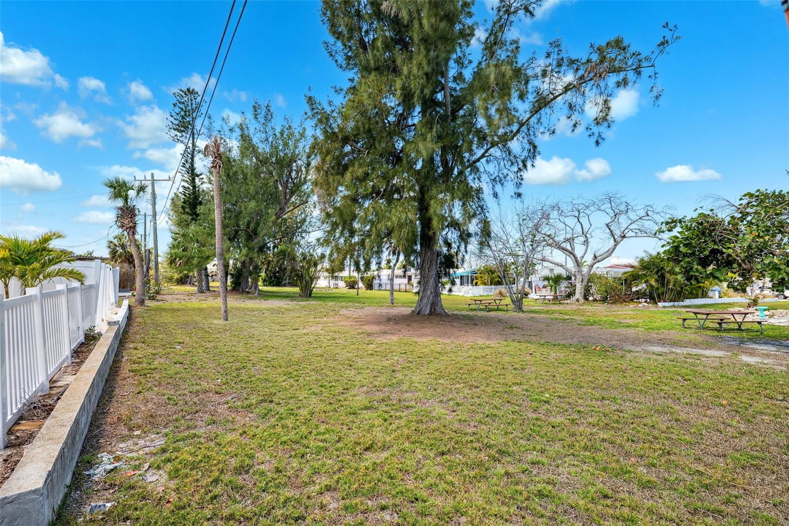 438 62ND ST, HOLMES BEACH, FL, 34217