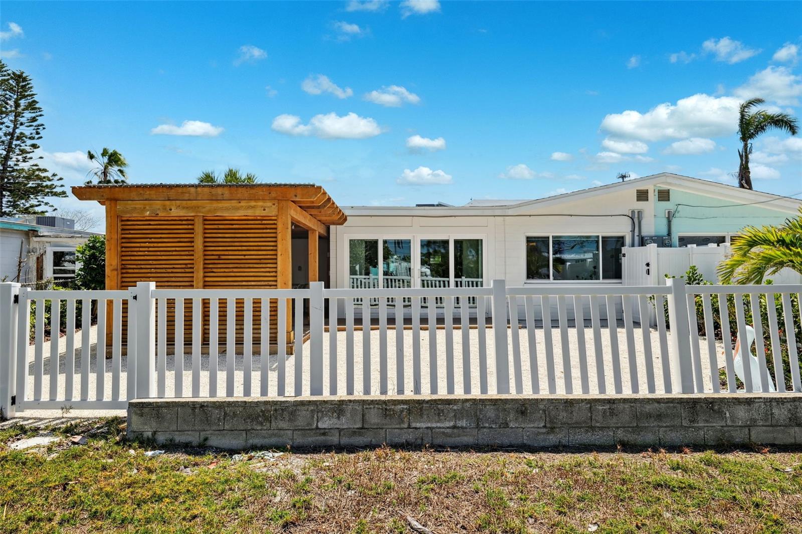 438 62ND ST, HOLMES BEACH, FL, 34217