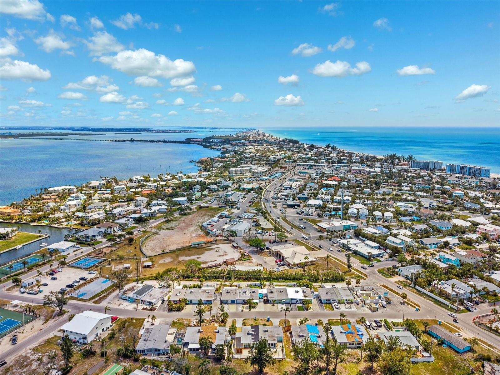 438 62ND ST, HOLMES BEACH, FL, 34217