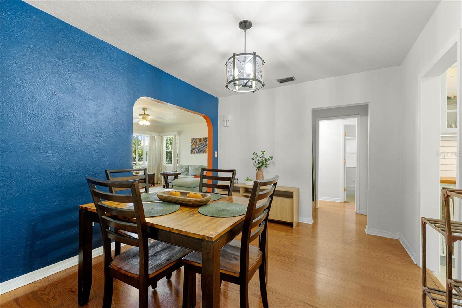 926 MAYFAIR CIR, ORLANDO, FL, 32803