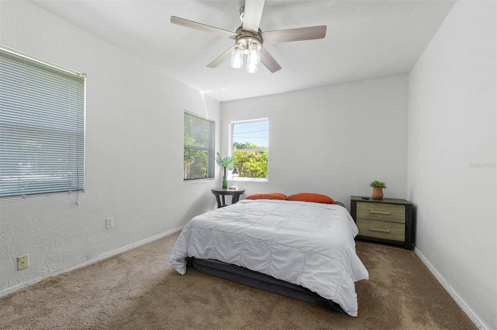 926 MAYFAIR CIR, ORLANDO, FL, 32803
