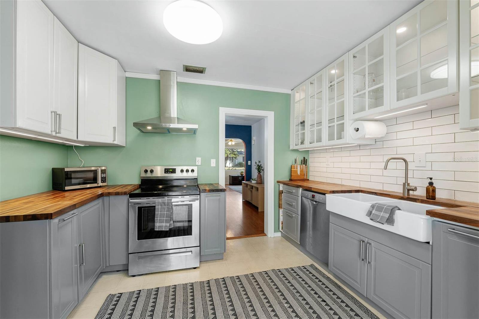 926 MAYFAIR CIR, ORLANDO, FL, 32803