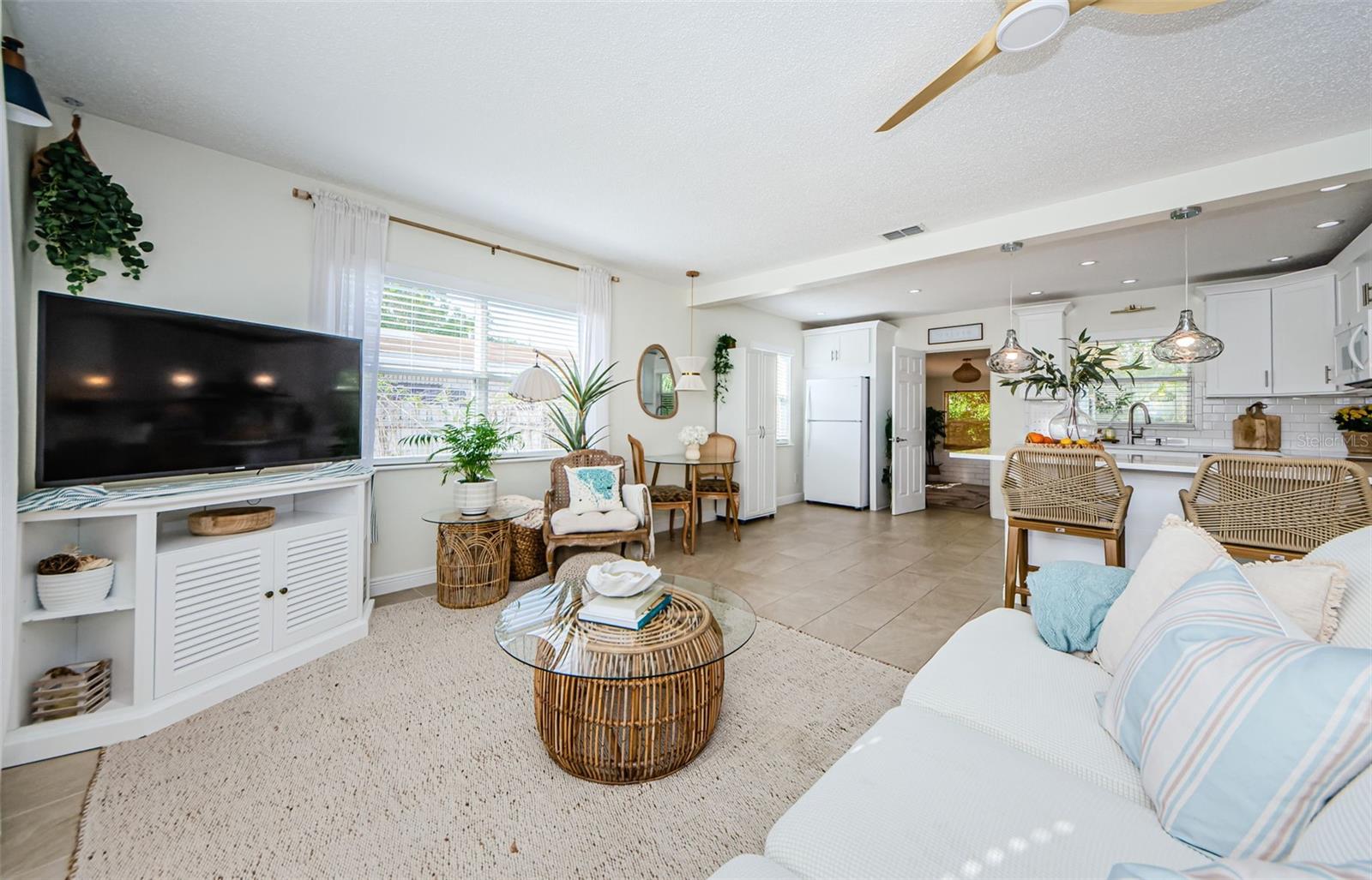 2261 QUEEN ST S, ST PETERSBURG, FL, 33712