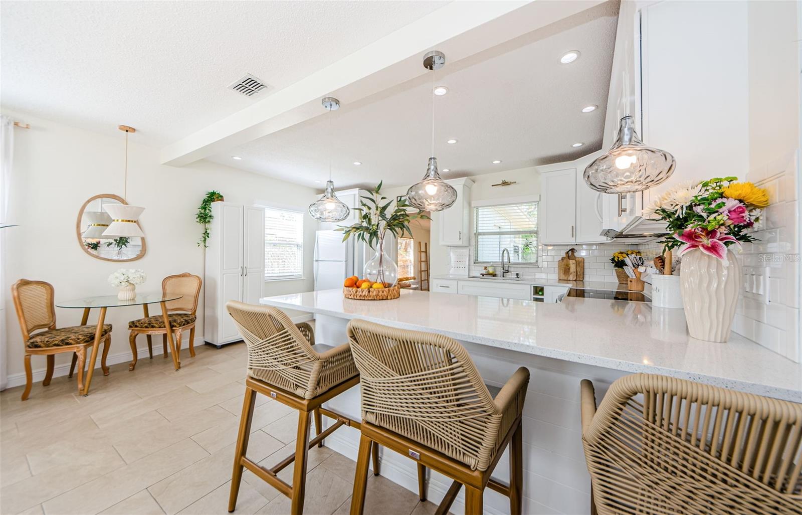 2261 QUEEN ST S, ST PETERSBURG, FL, 33712