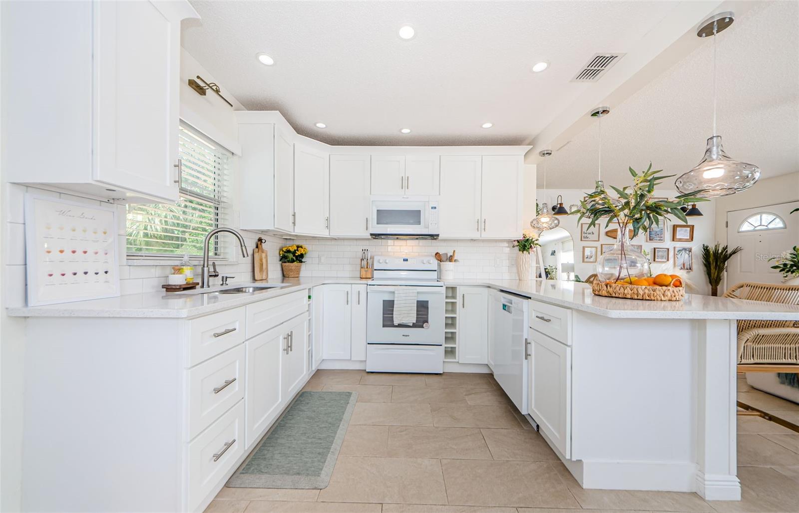 2261 QUEEN ST S, ST PETERSBURG, FL, 33712