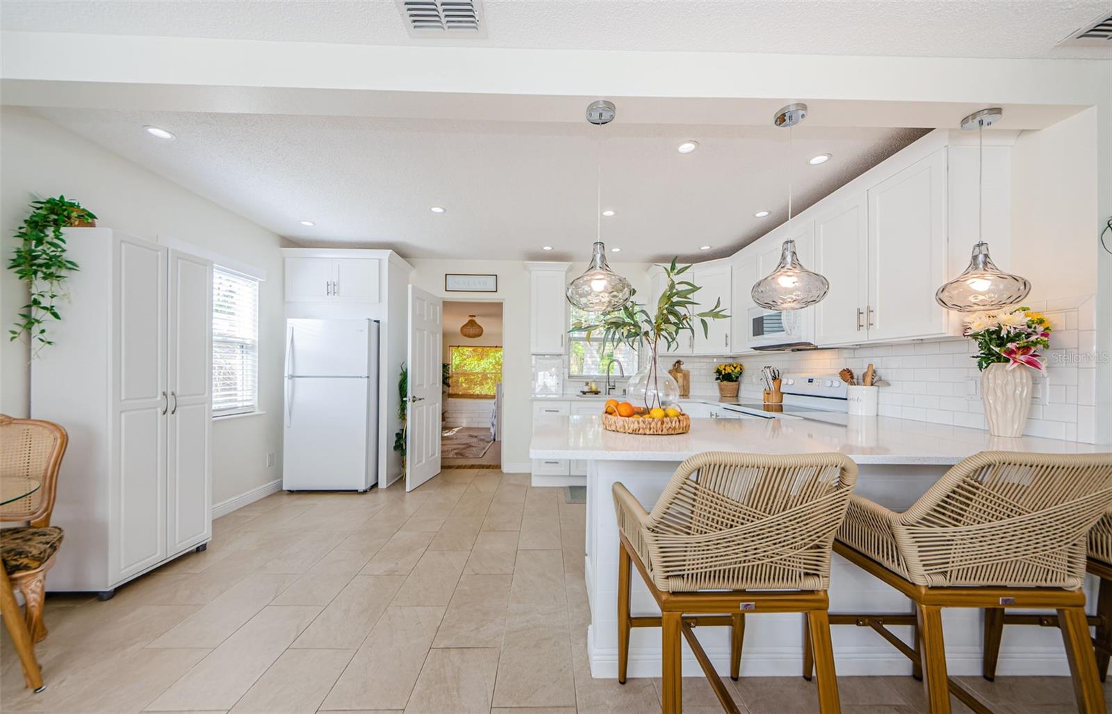 2261 QUEEN ST S, ST PETERSBURG, FL, 33712