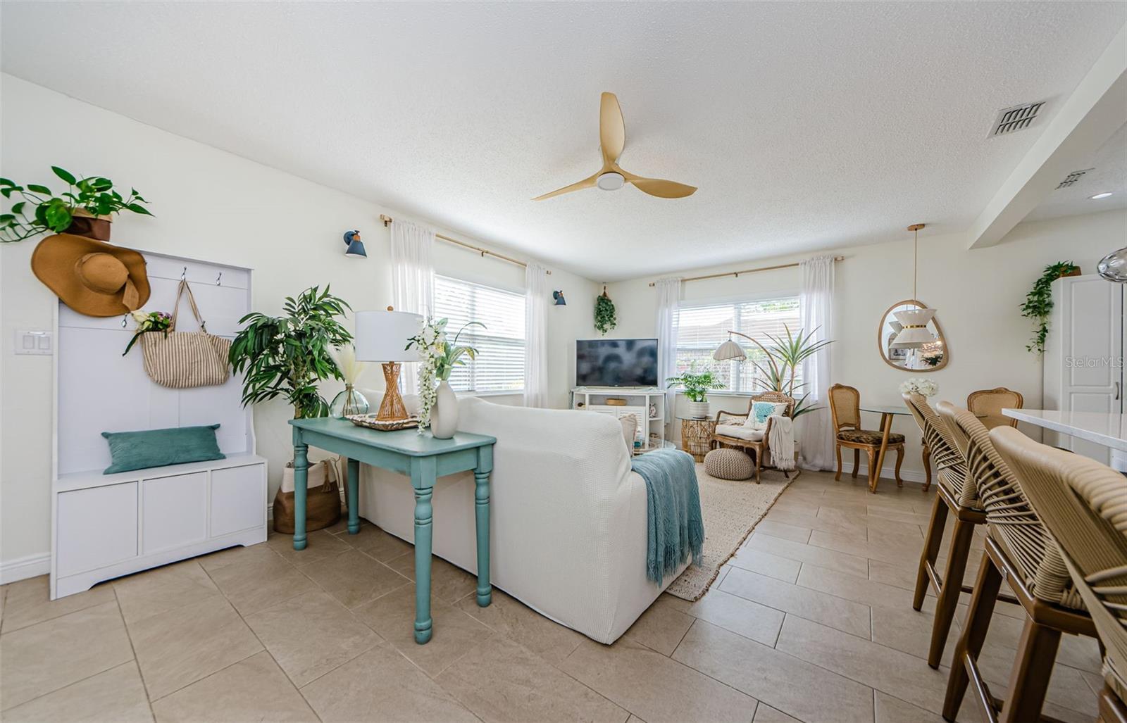 2261 QUEEN ST S, ST PETERSBURG, FL, 33712