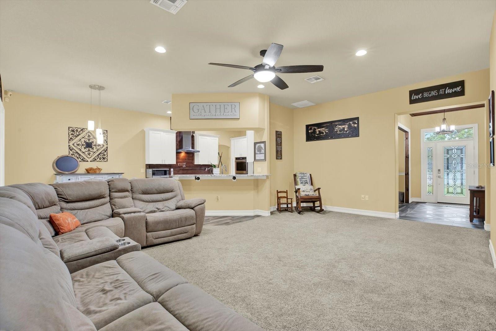 9851 PINE LEAF LN, DADE CITY, FL, 33525