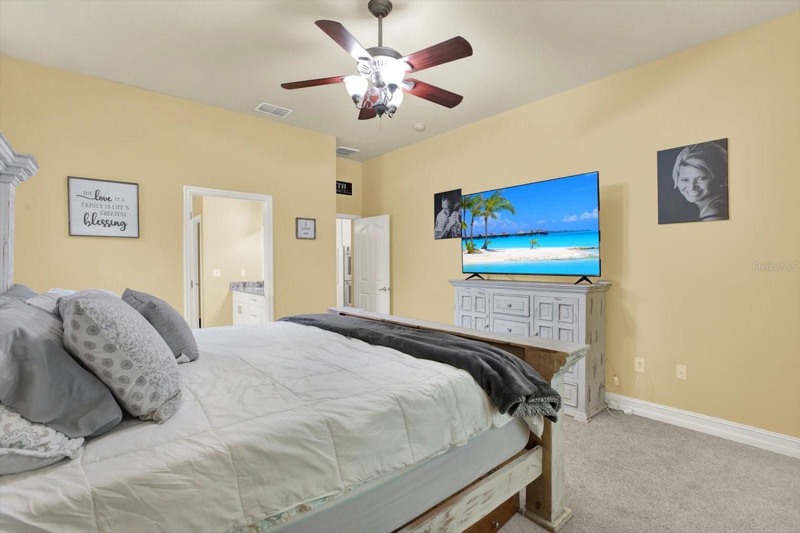 9851 PINE LEAF LN, DADE CITY, FL, 33525