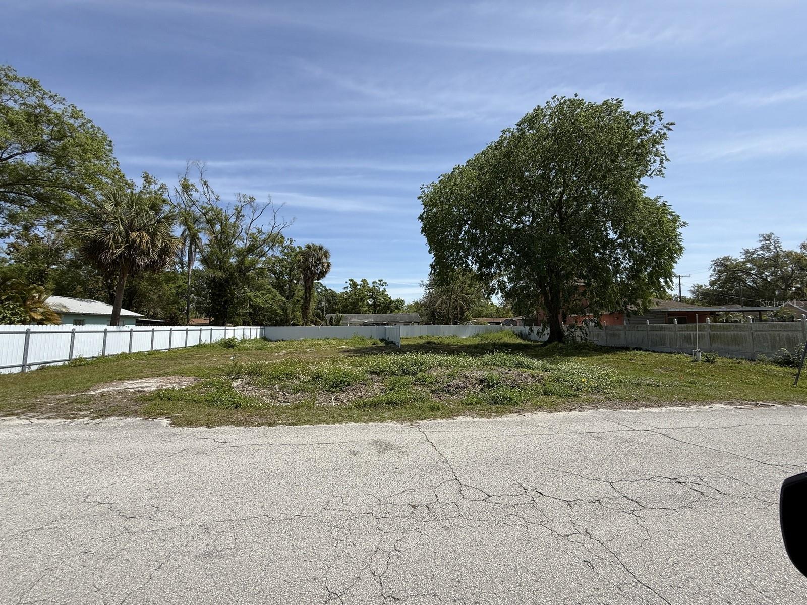12505 FOUR OAKS RD, TAMPA, FL, 33624