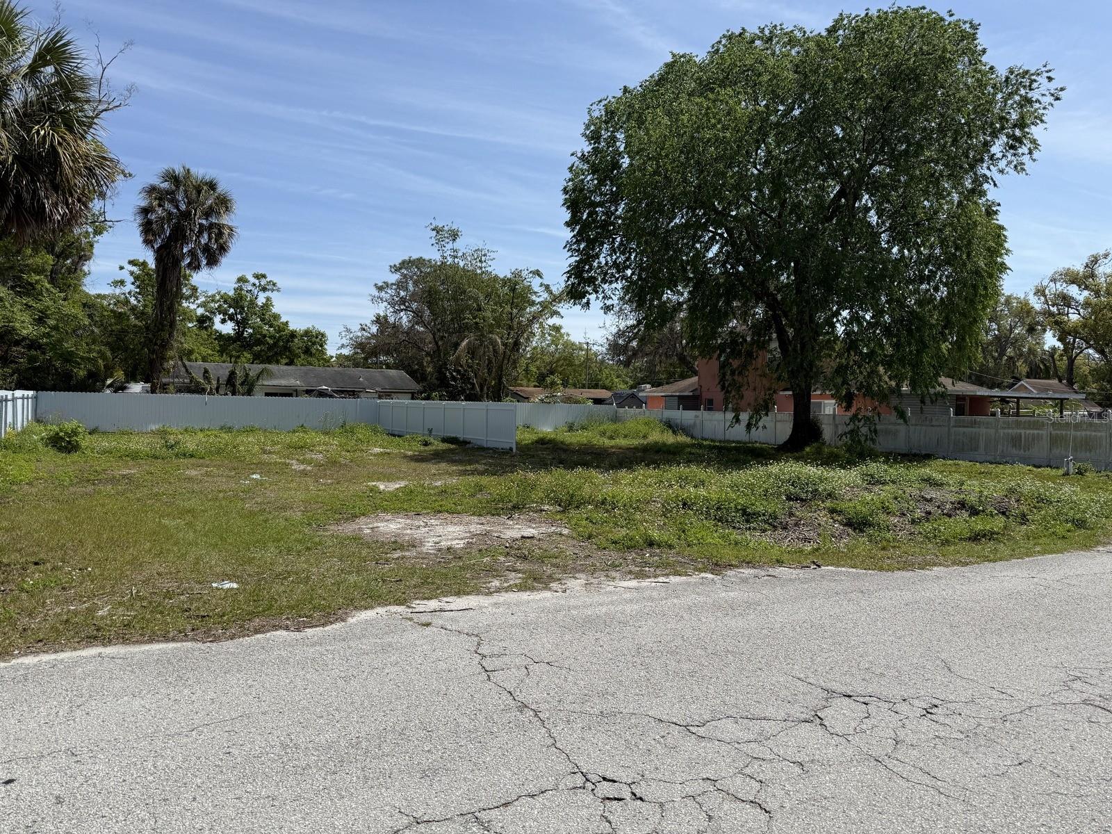 12505 FOUR OAKS RD, TAMPA, FL, 33624