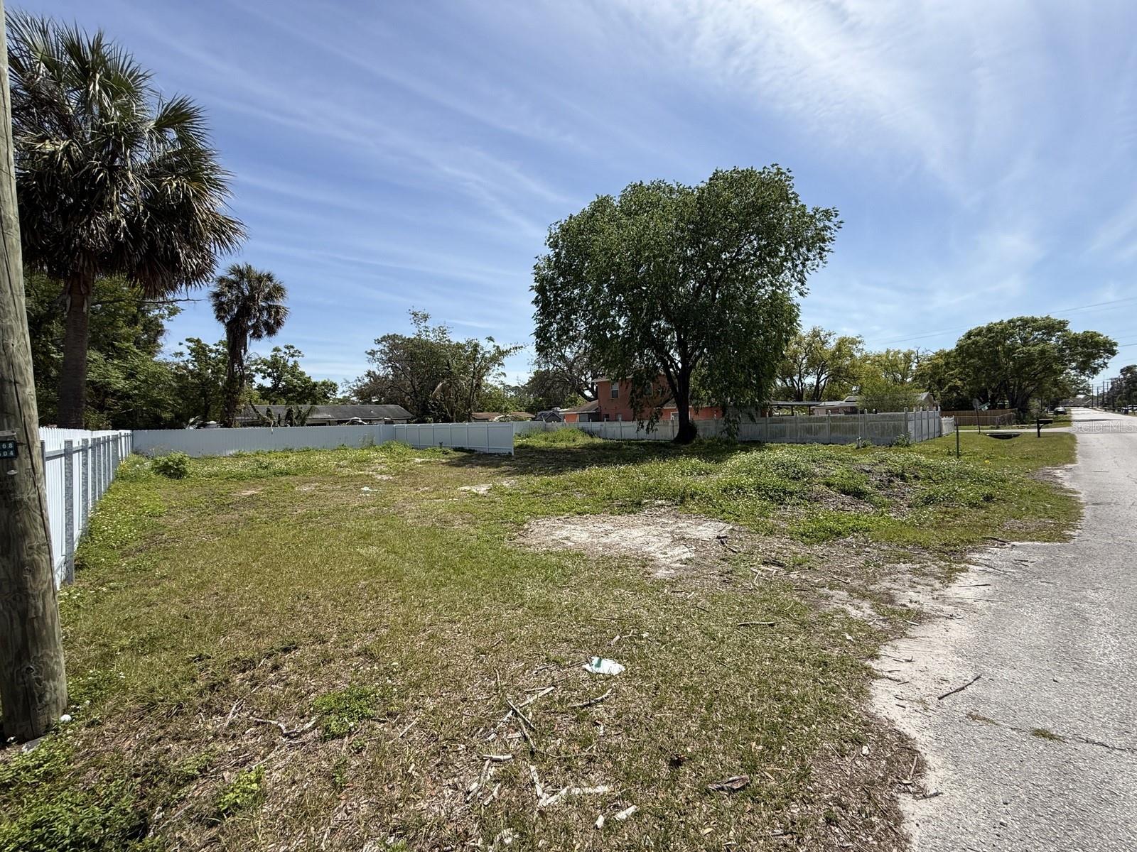 12505 FOUR OAKS RD, TAMPA, FL, 33624