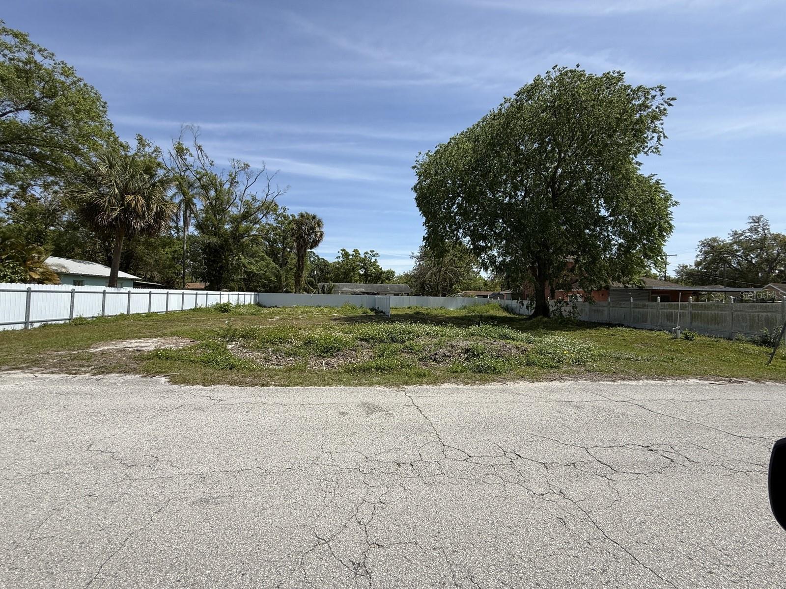 12505 FOUR OAKS RD, TAMPA, FL, 33624