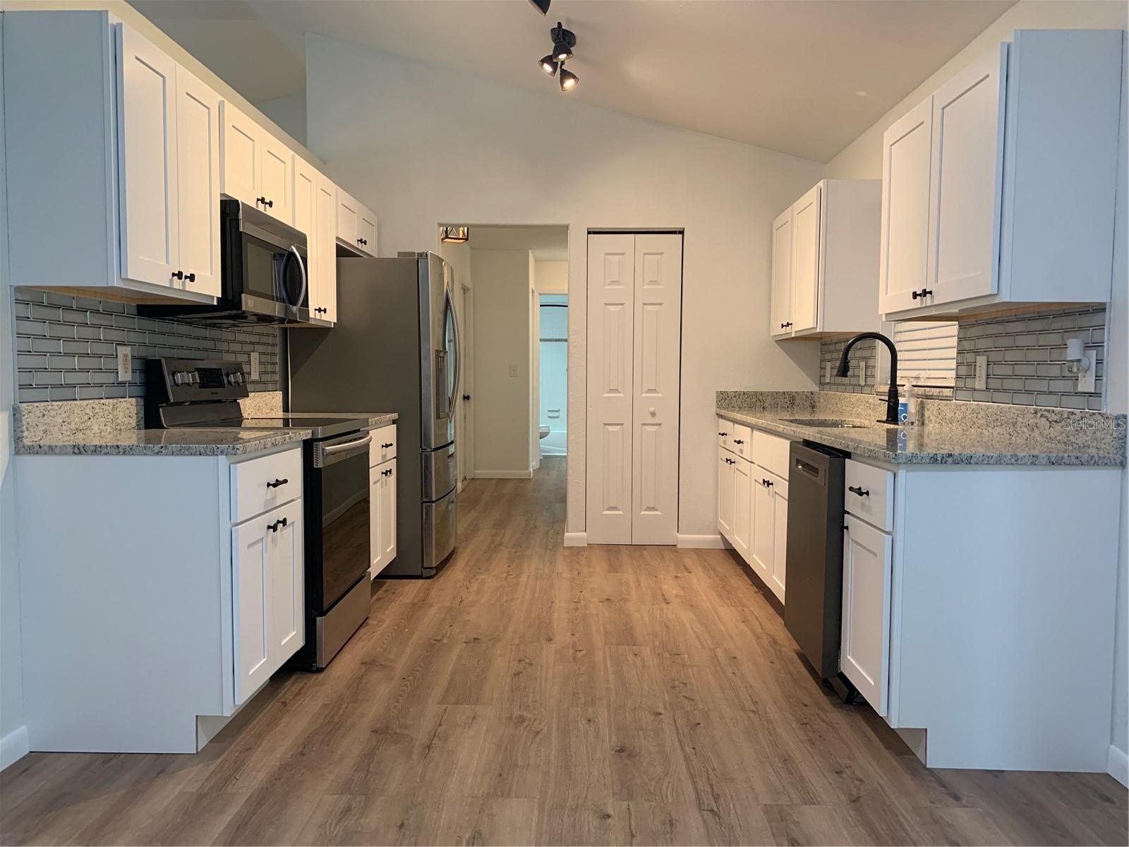 1 HEMLOCK CIRCLE WAY, OCALA, FL, 34472