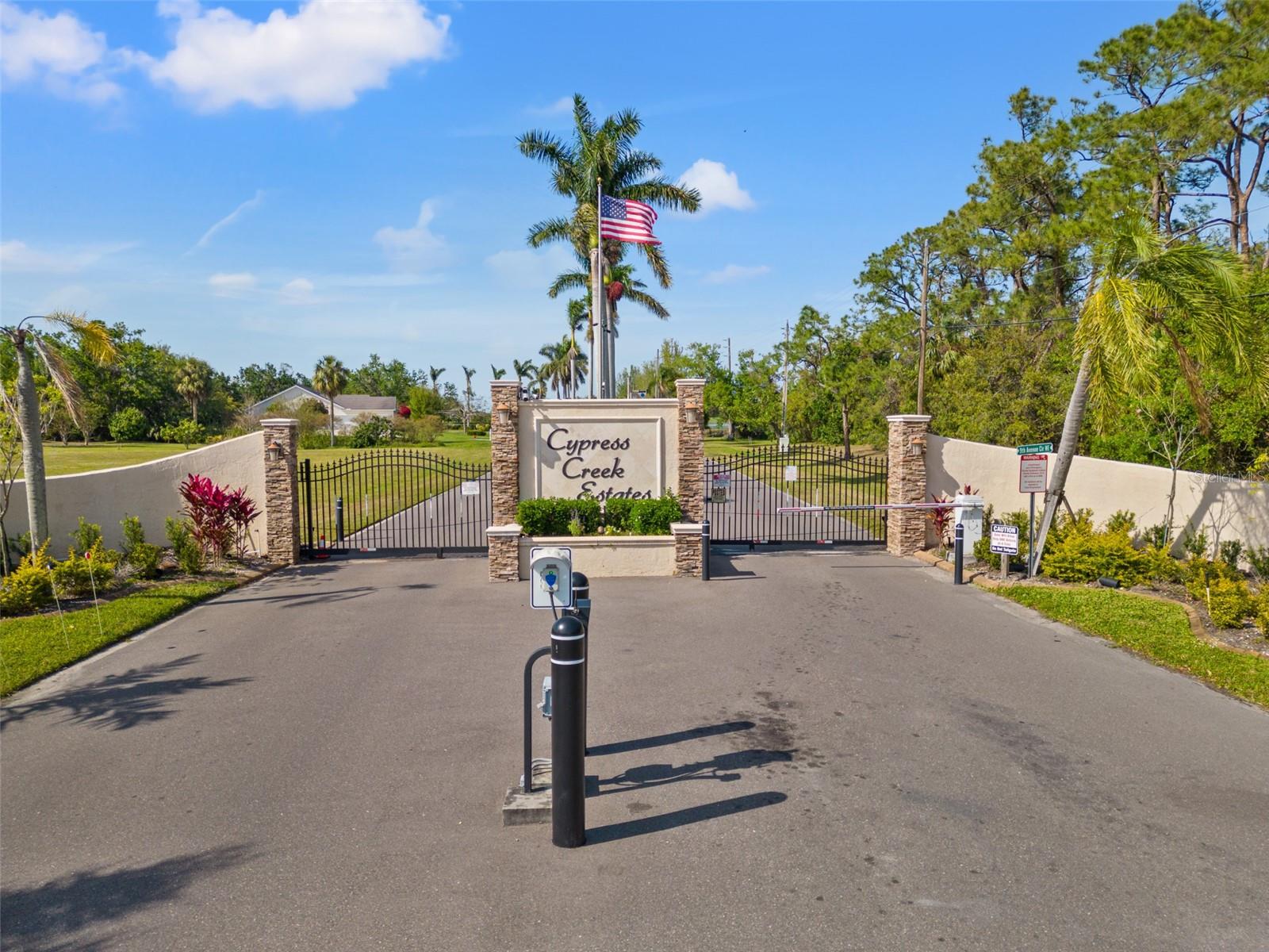 6181 9TH AVENUE CIR NE, BRADENTON, FL, 34212
