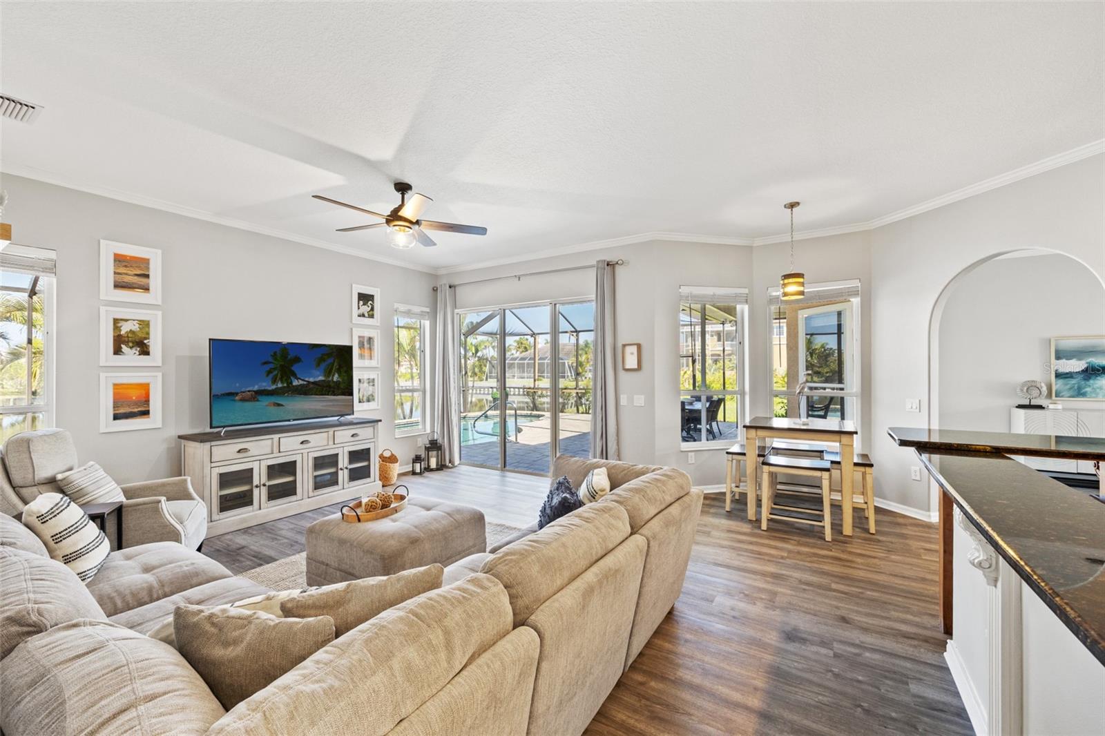6181 9TH AVENUE CIR NE, BRADENTON, FL, 34212