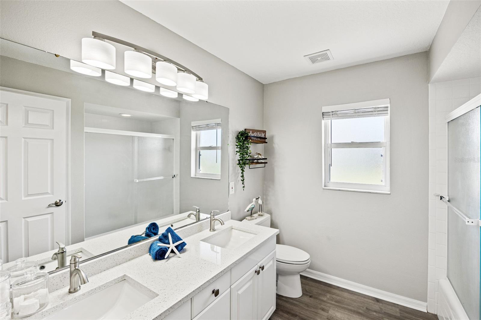 6181 9TH AVENUE CIR NE, BRADENTON, FL, 34212