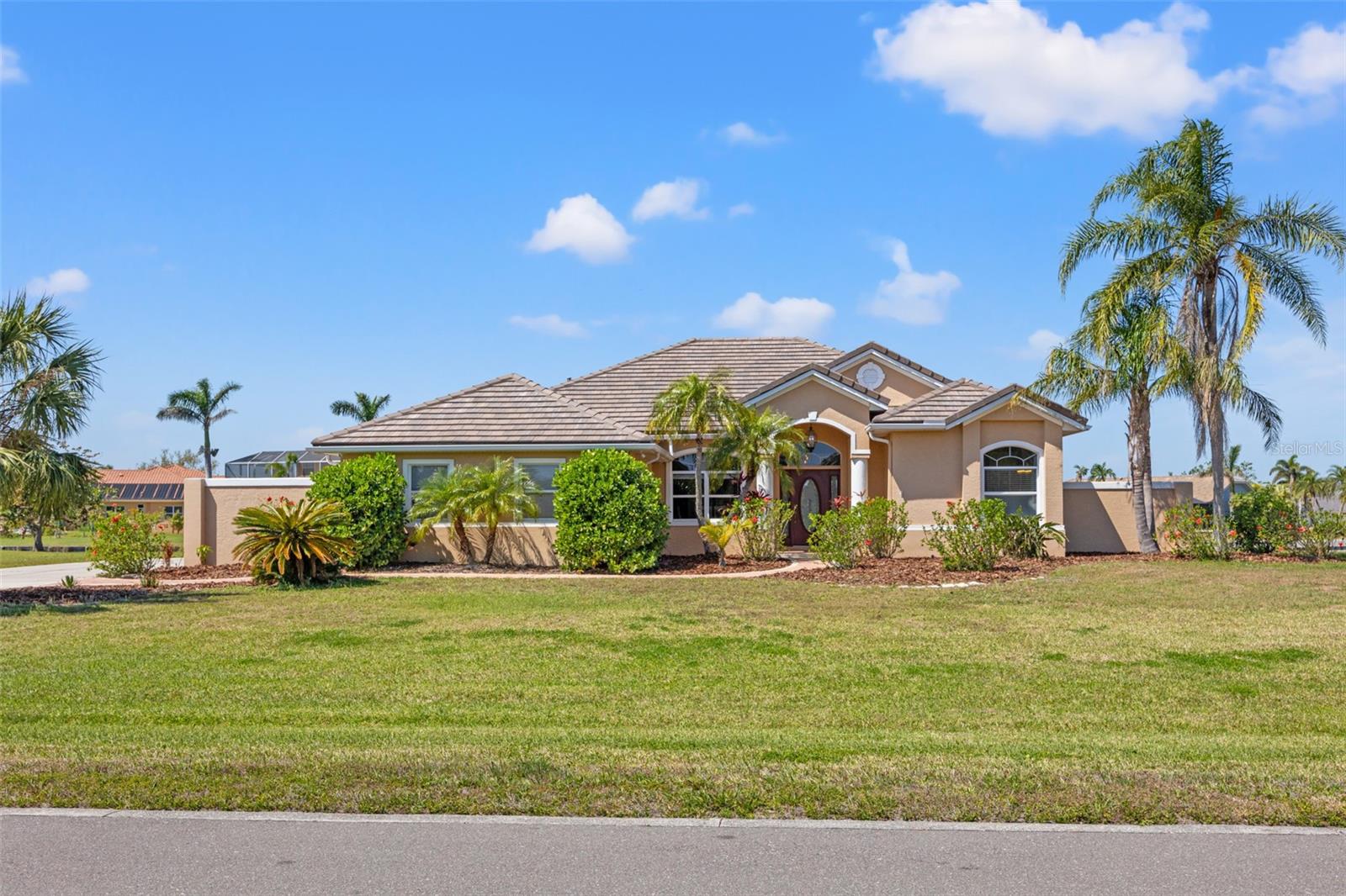 6181 9TH AVENUE CIR NE, BRADENTON, FL, 34212
