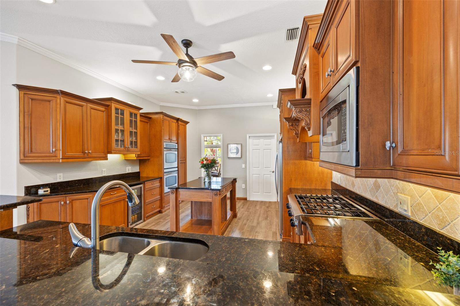 6181 9TH AVENUE CIR NE, BRADENTON, FL, 34212