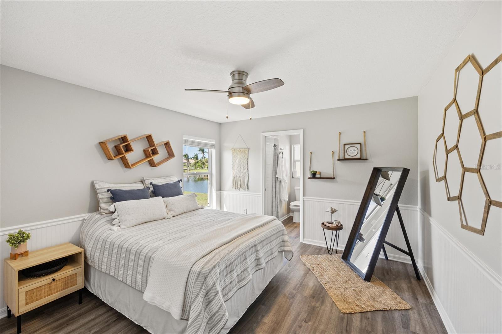 6181 9TH AVENUE CIR NE, BRADENTON, FL, 34212