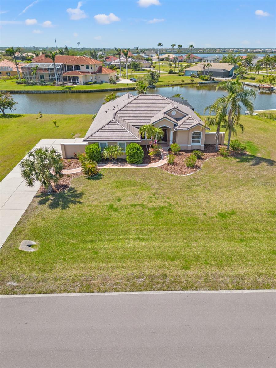 6181 9TH AVENUE CIR NE, BRADENTON, FL, 34212