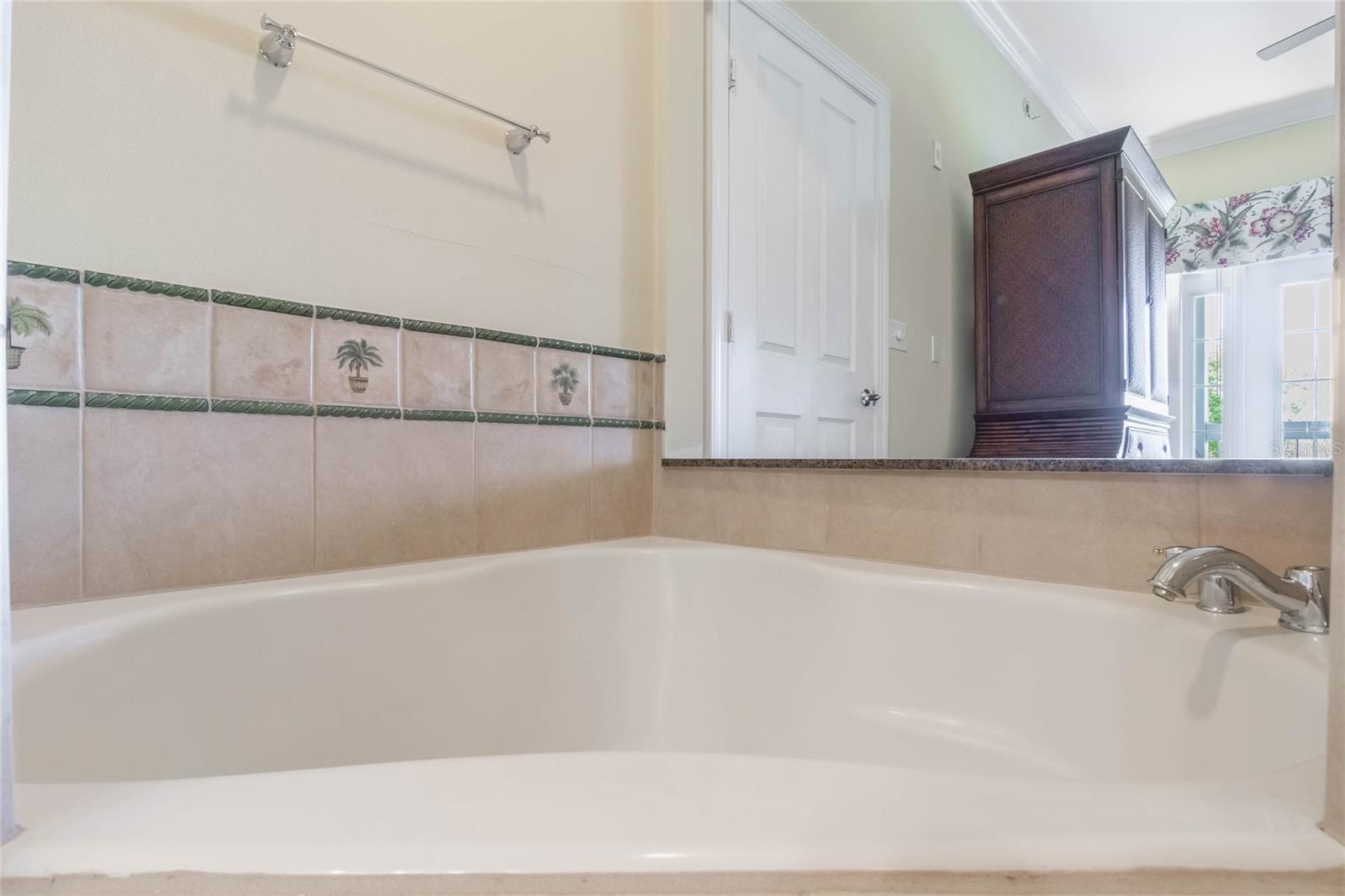 1598 HERITAGE CROSSING CT #302, REUNION, FL, 34747