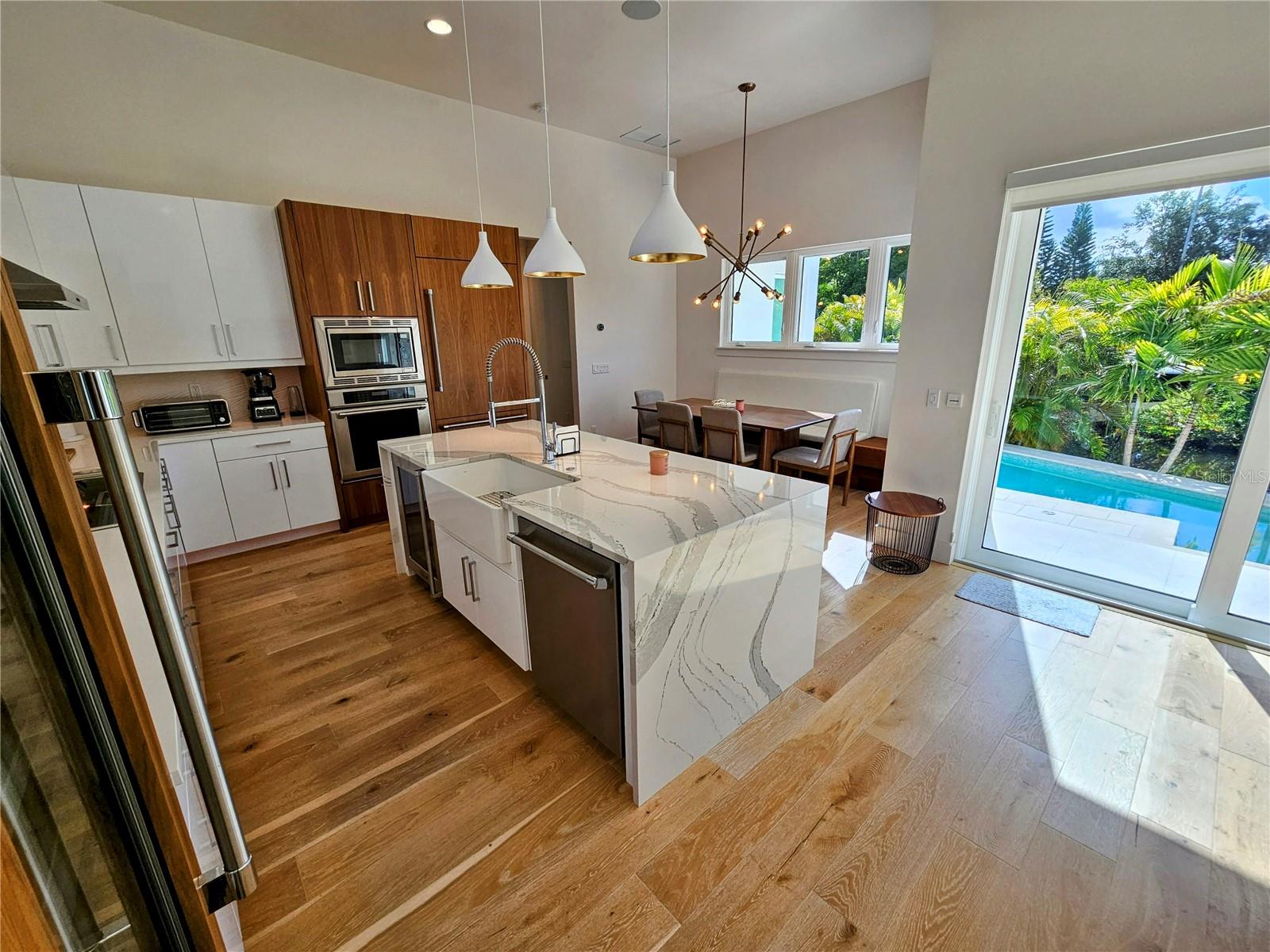 2408 NASSAU ST, SARASOTA, FL, 34231