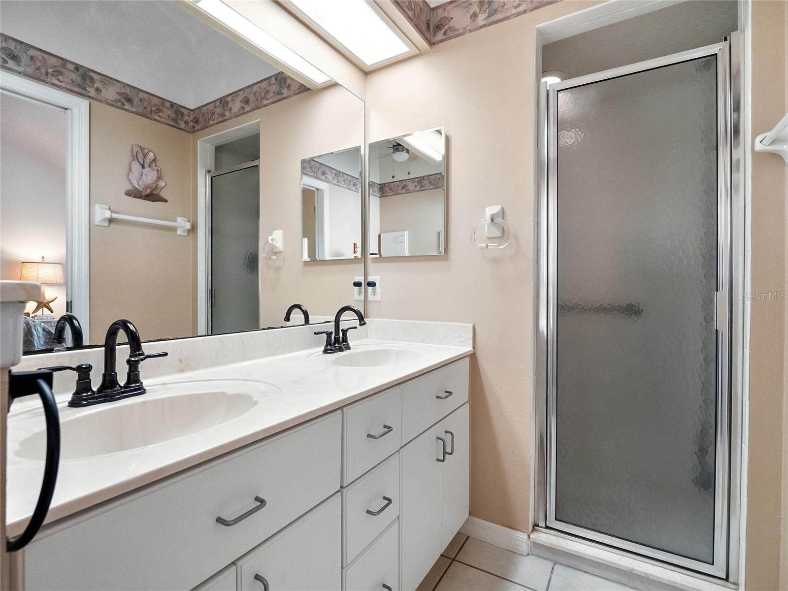 21334 ROYAL TROON DR, LEESBURG, FL, 34748