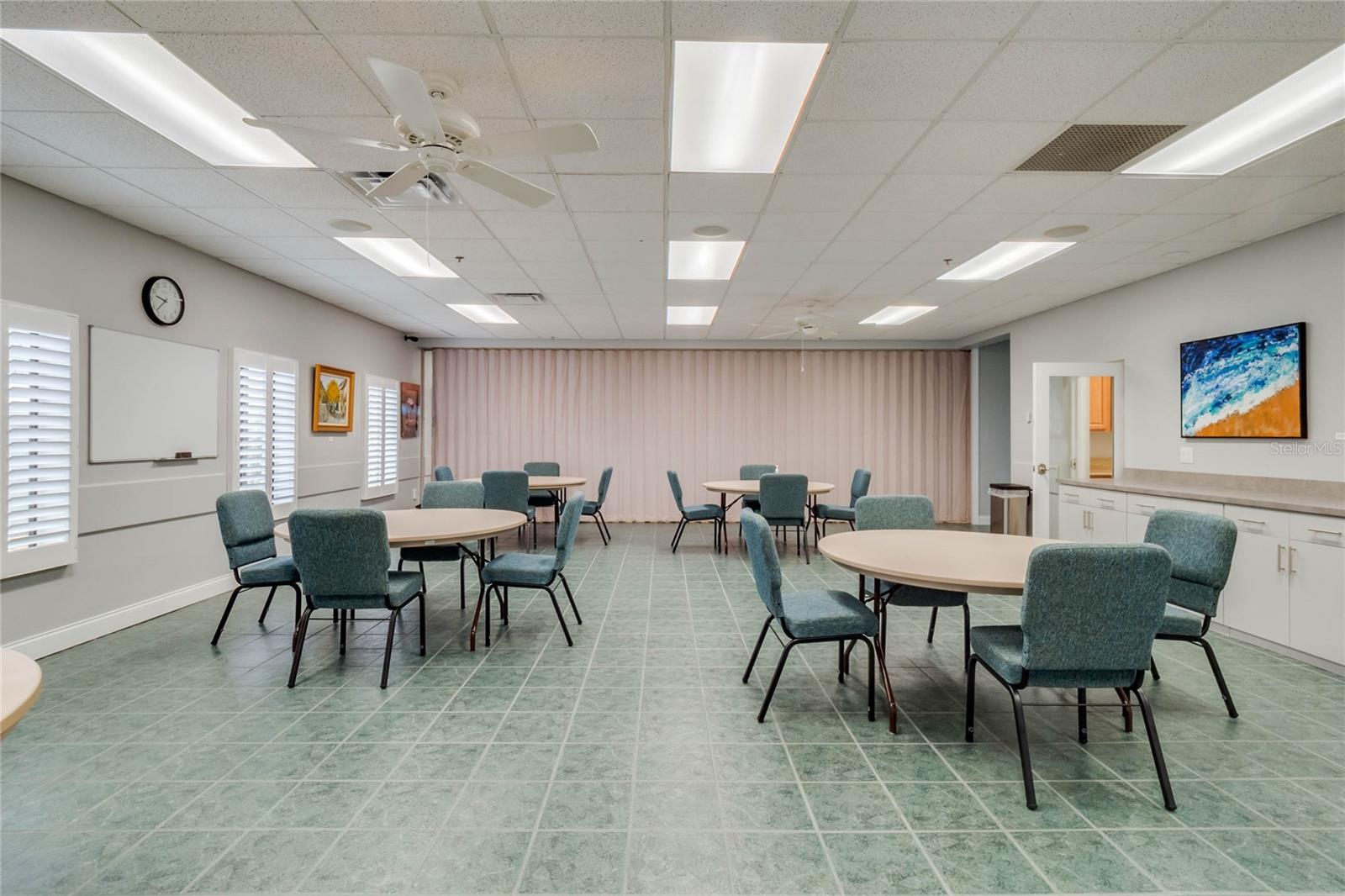 21334 ROYAL TROON DR, LEESBURG, FL, 34748