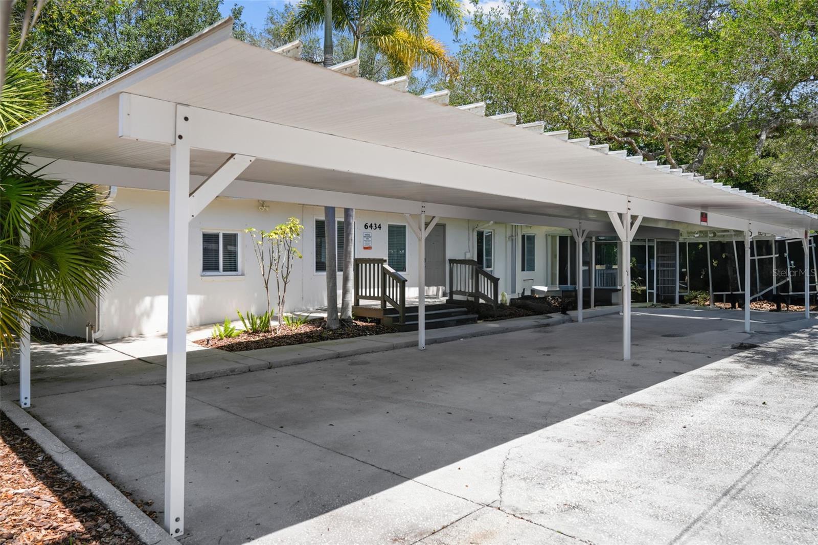 6434 1ST AVE N, ST PETERSBURG, FL, 33710