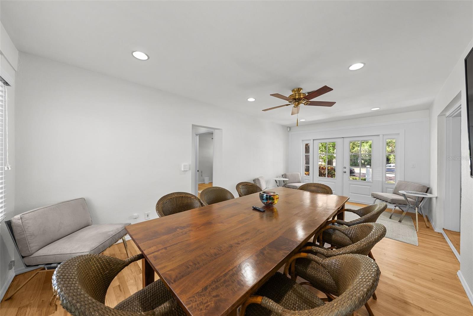 6434 1ST AVE N, ST PETERSBURG, FL, 33710