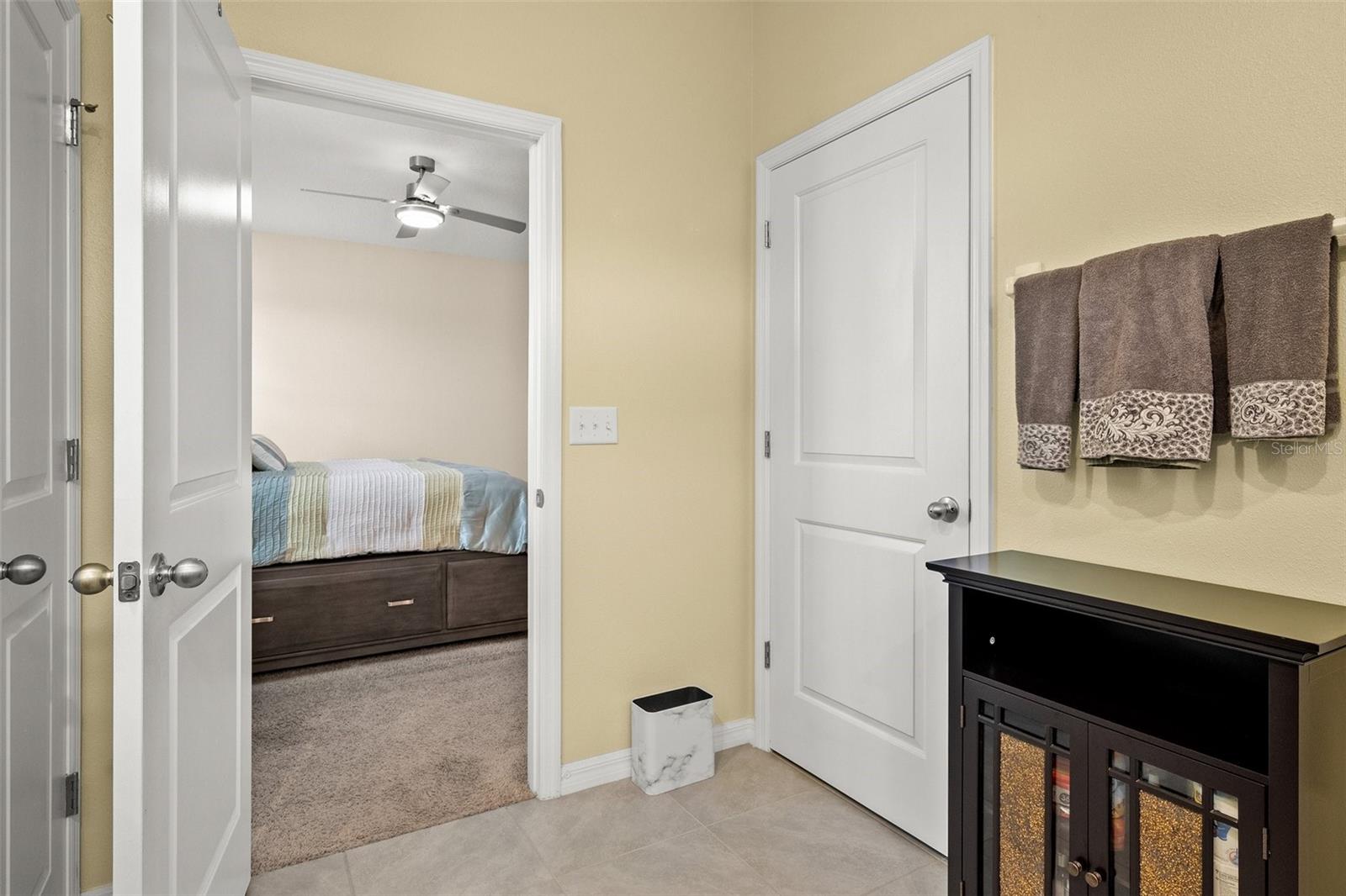 582 8TH ST NW, RUSKIN, FL, 33570