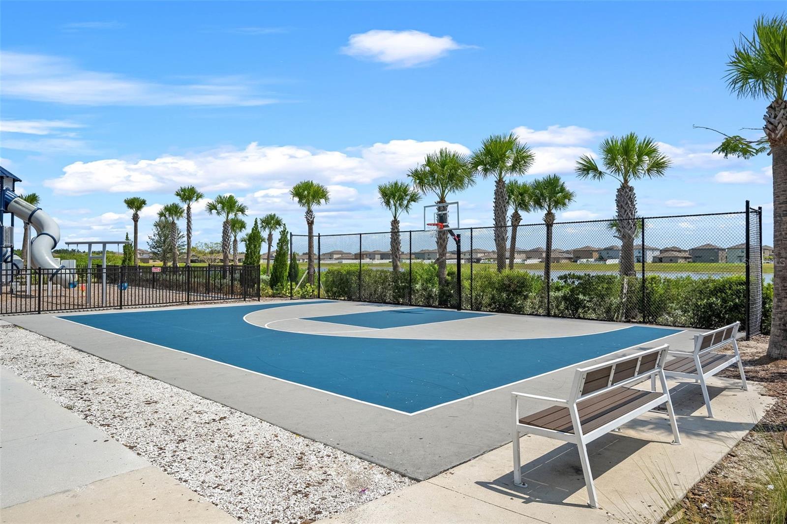 582 8TH ST NW, RUSKIN, FL, 33570
